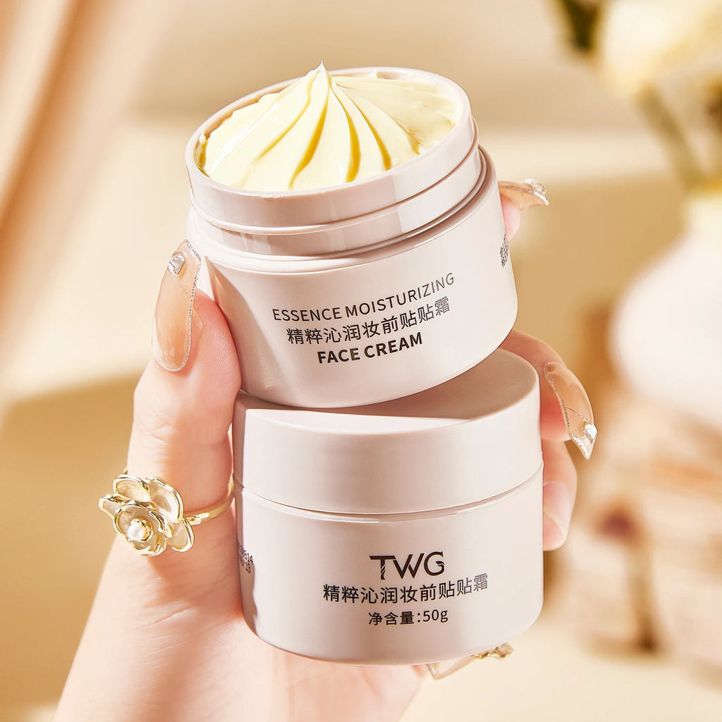 Apply the cream before makeup, moisturizing foundation cream - lasting moisturizing, creating a natural foundation