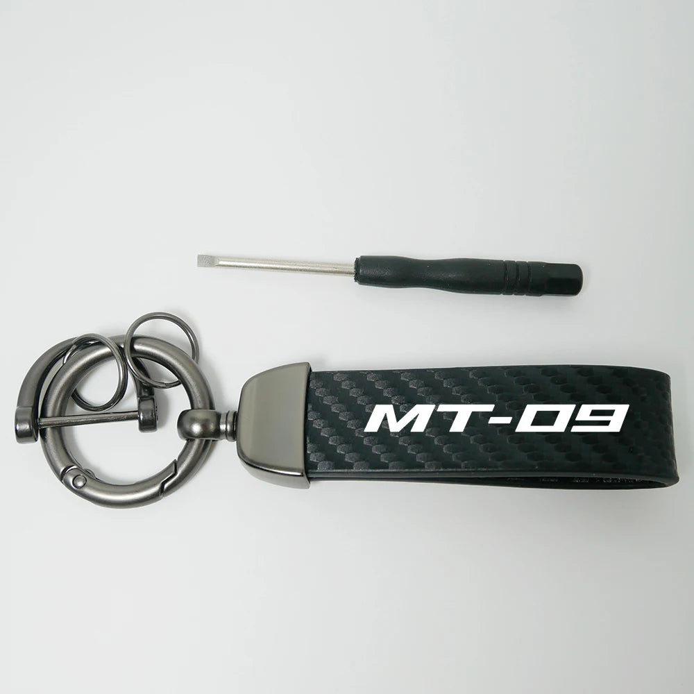 Motorcycle key chain Ring Carbon Fiber Metal Keychain Horseshoe Buckle for Yamaha MT09 mt-09 Models Alloy Motorcycle Keyring